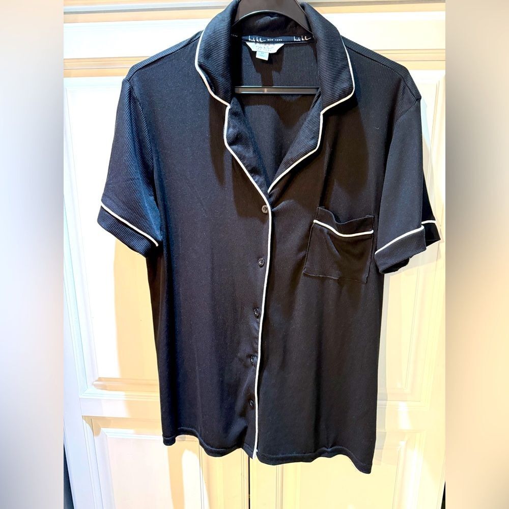 Nicole Miller New York Black Short Sleeve Shirt with White Trim PJ top M